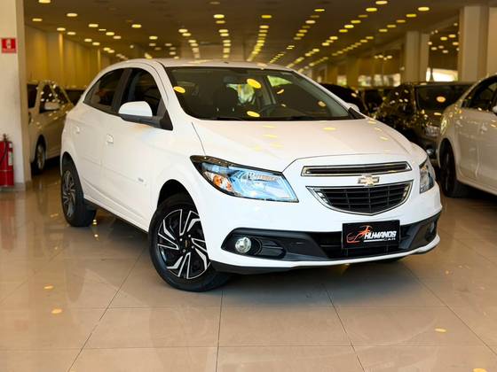 CHEVROLET ONIX 1.0 MPFI LT 8V FLEX 4P MANUAL CHEVROLET ONIX 1.0 MPFI LT 8V FLEX 4P MANUAL
